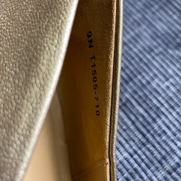 Gigi size 9 gold pumps new without tags - Picture 3 of 10